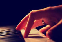 [德甲]德甲三强全输球 多特蒙德不敌奥格斯堡.