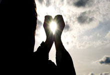 广东广州豹客场发威，2-0战胜大连鲲城喜迎两连胜.